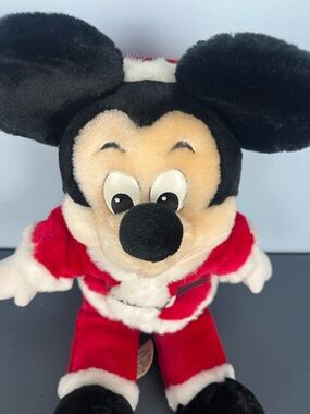 Vintage EUC Mickey Christmas holiday